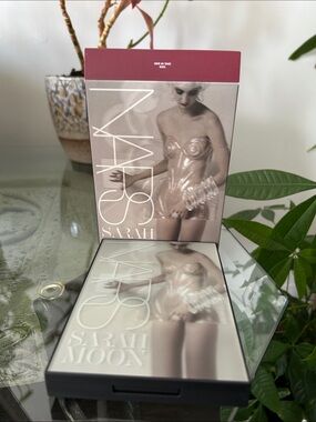 NARS Sarah Moon Give in Take Dual Intensity Eye & Cheek Palette